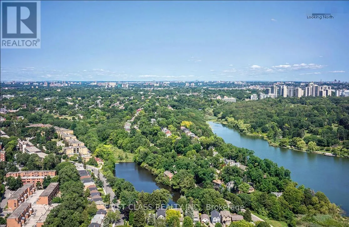 3812 - 1926 LAKE SHORE BOULEVARD W