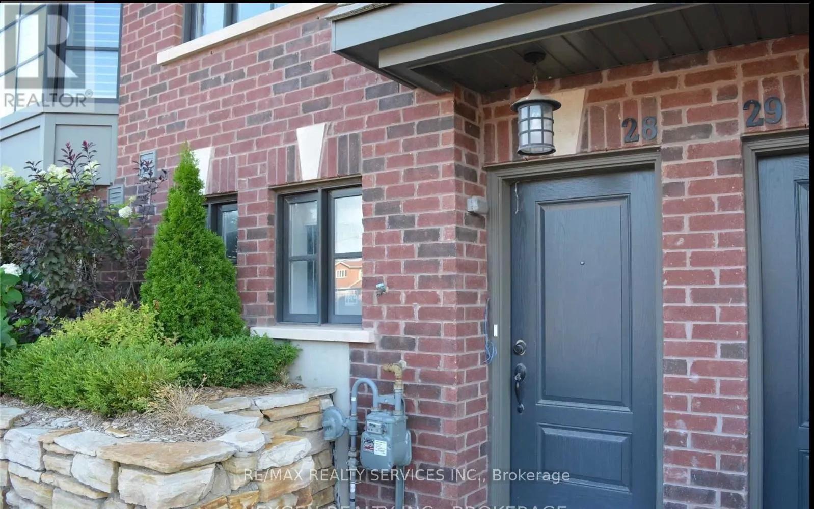 28 - 2184 TRAFALGAR ROAD