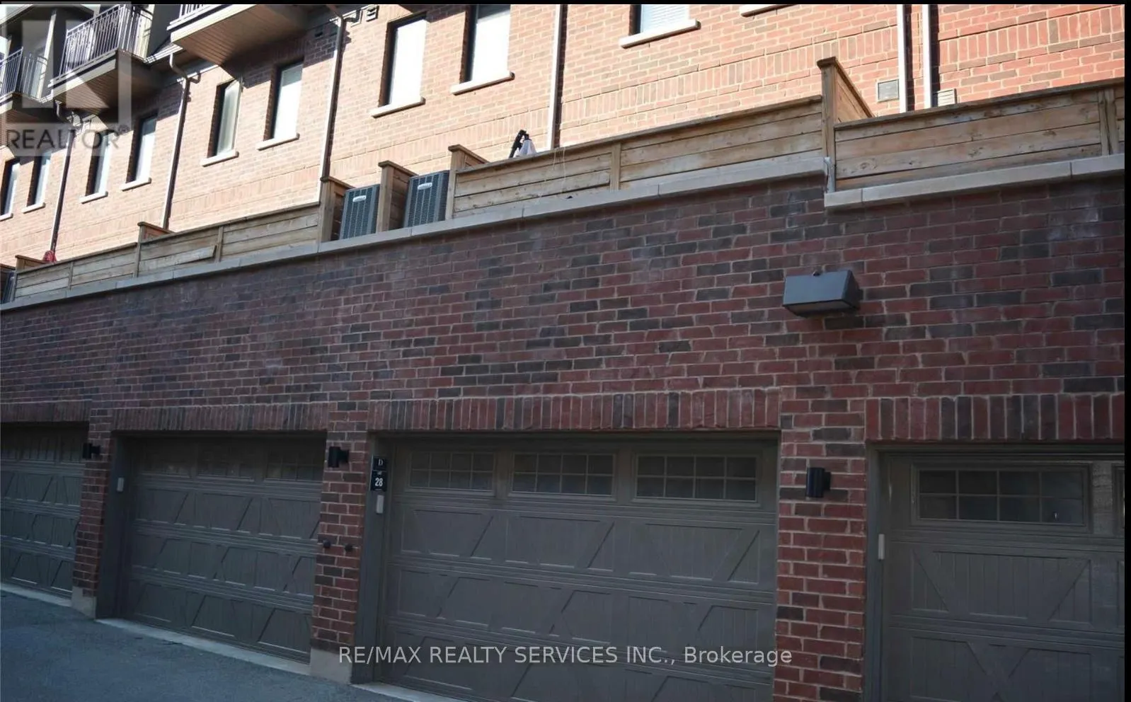 28 - 2184 TRAFALGAR ROAD