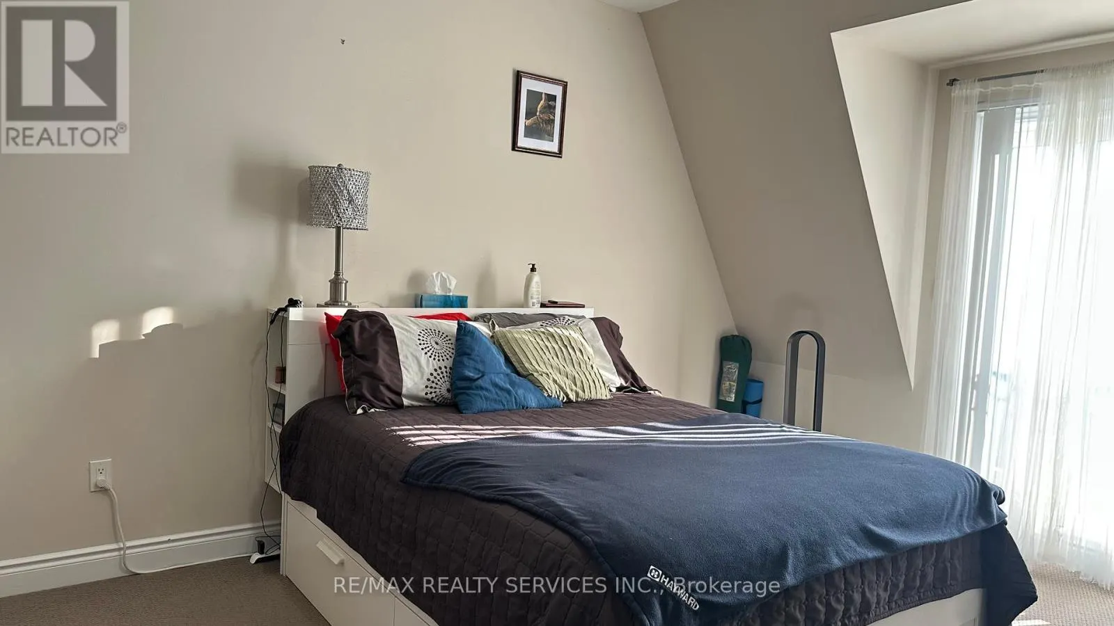 28 - 2184 TRAFALGAR ROAD