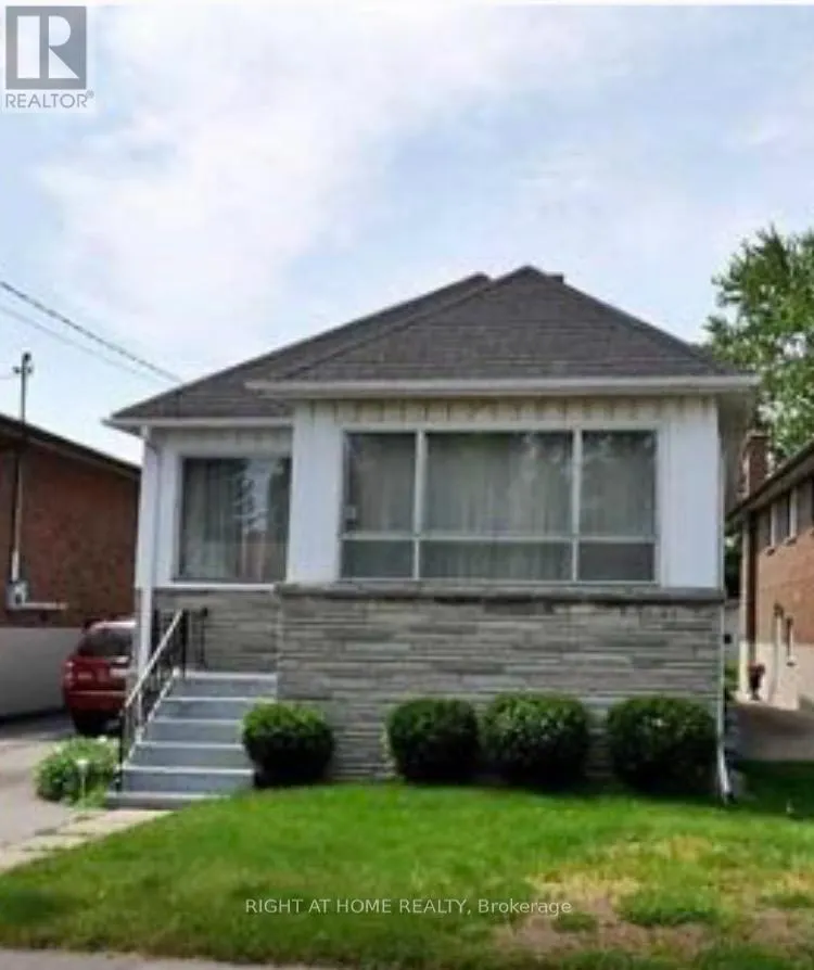 1054 EAST AVENUE E