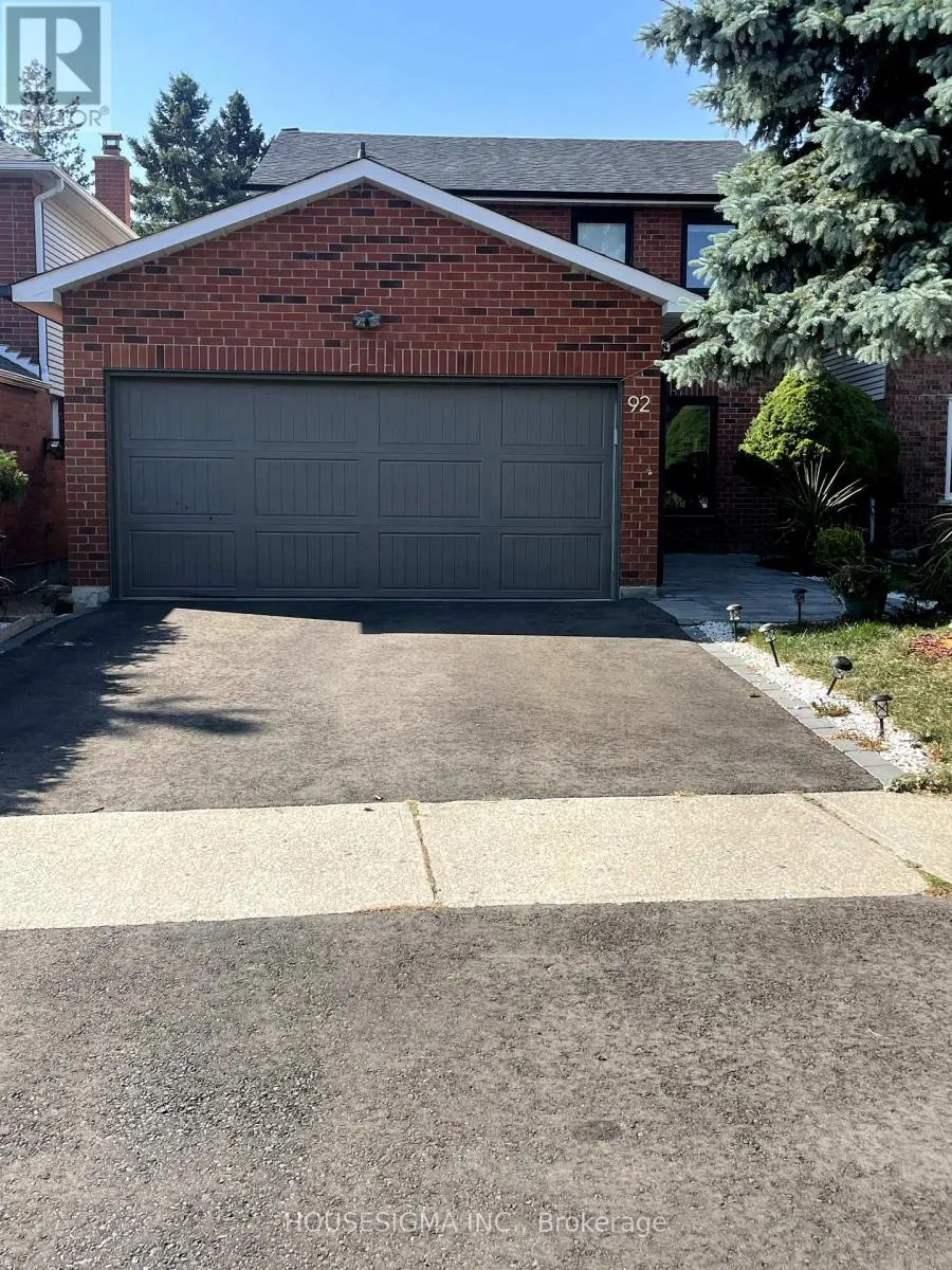 92 FLORIBUNDA CRESCENT