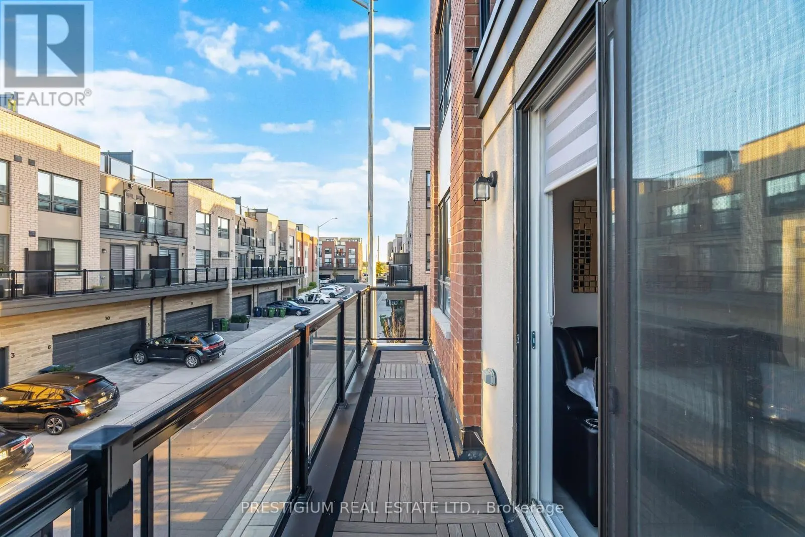 3 - 22 HUMBERWOOD BOULEVARD