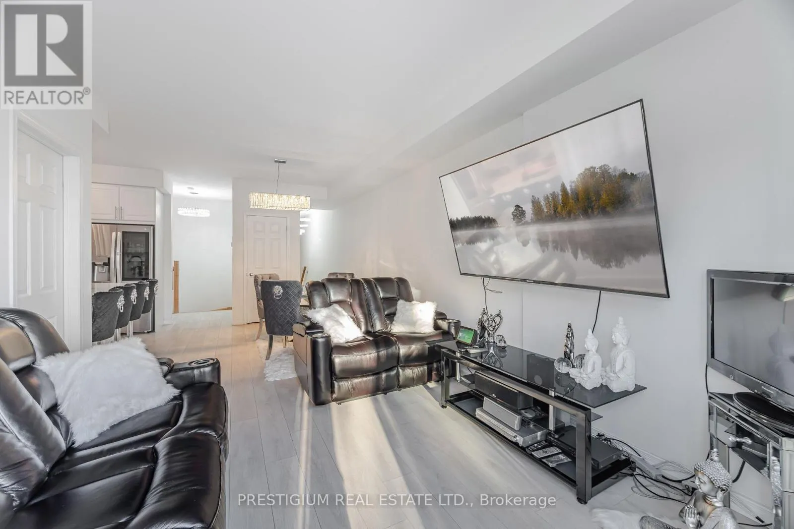 3 - 22 HUMBERWOOD BOULEVARD