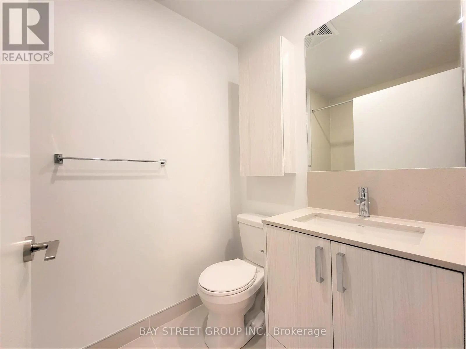 807 - 1787 ST CLAIR AVENUE W