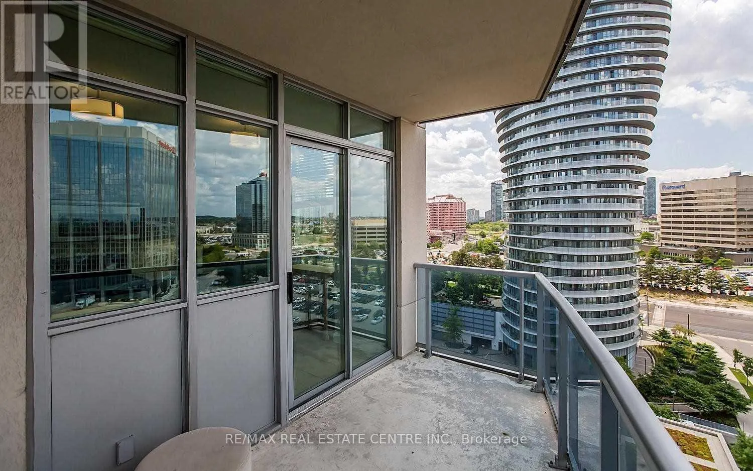 1209 - 80 ABSOLUTE AVENUE