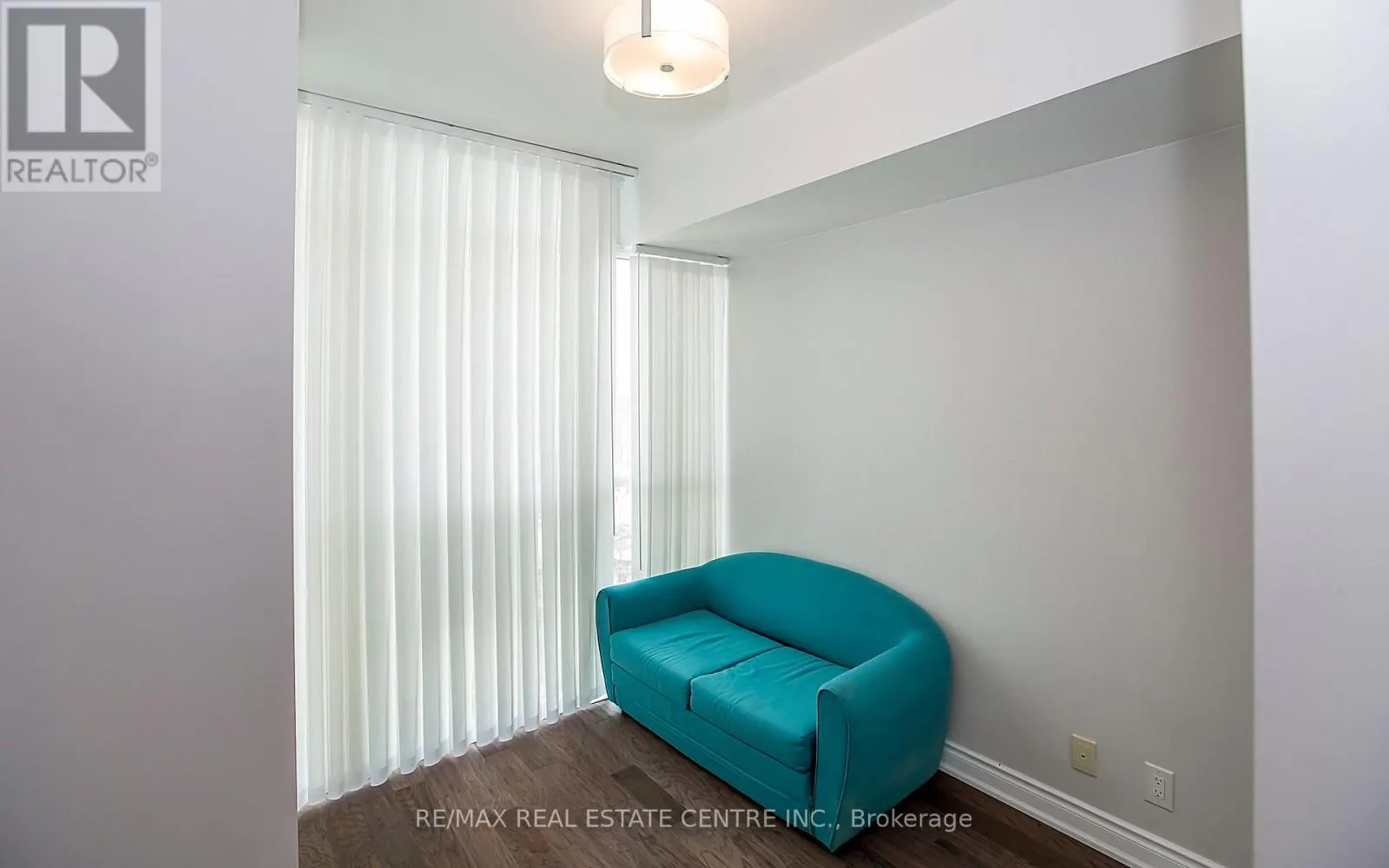 1209 - 80 ABSOLUTE AVENUE