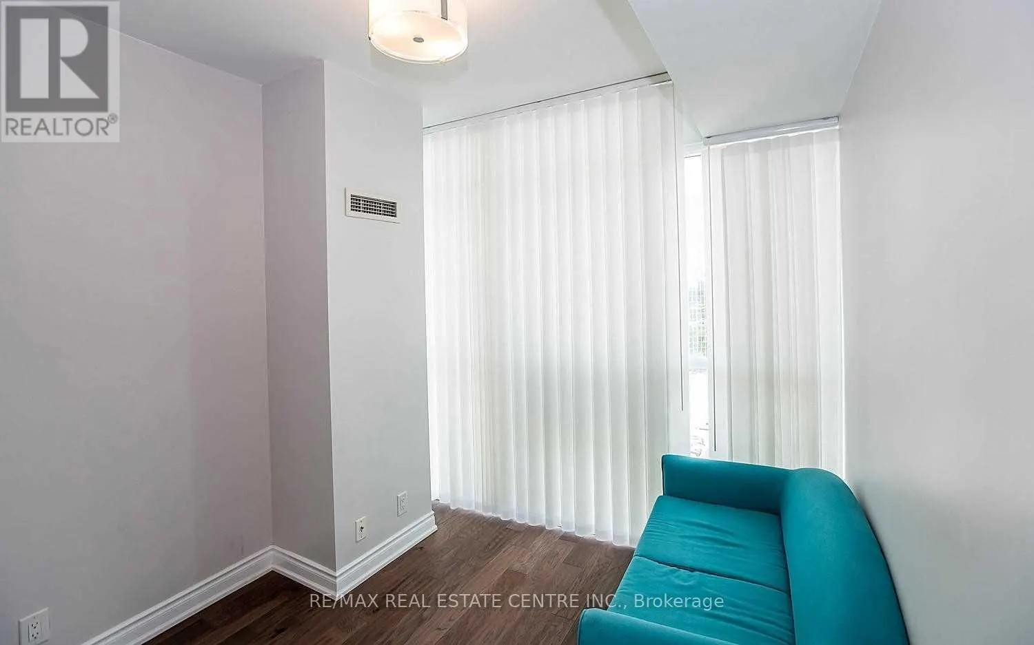 1209 - 80 ABSOLUTE AVENUE