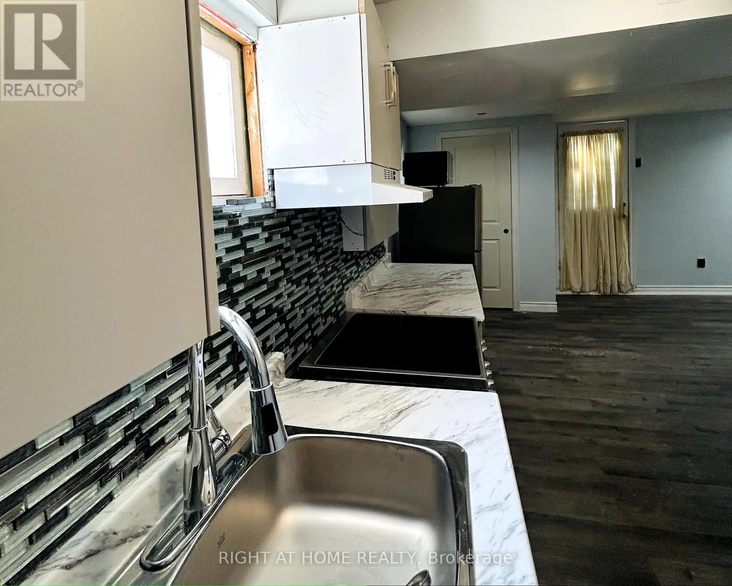 85 CLOVERDALE DRIVE