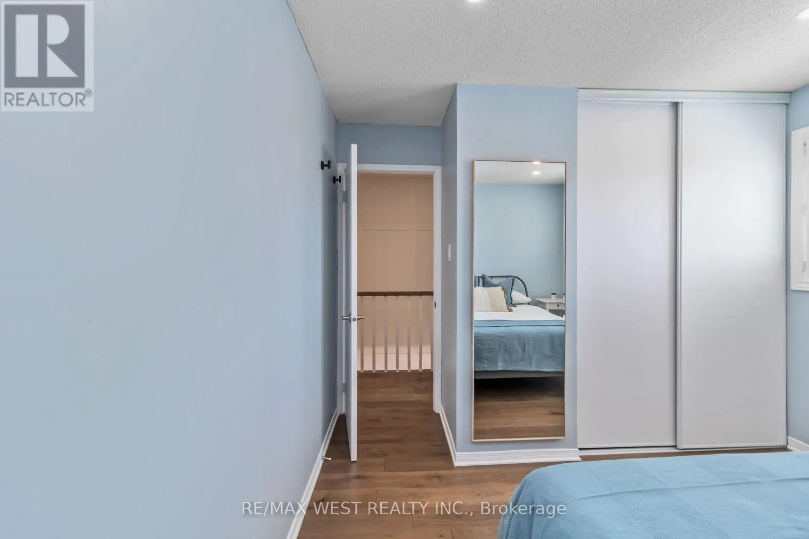 440 BLUESKY CRESCENT