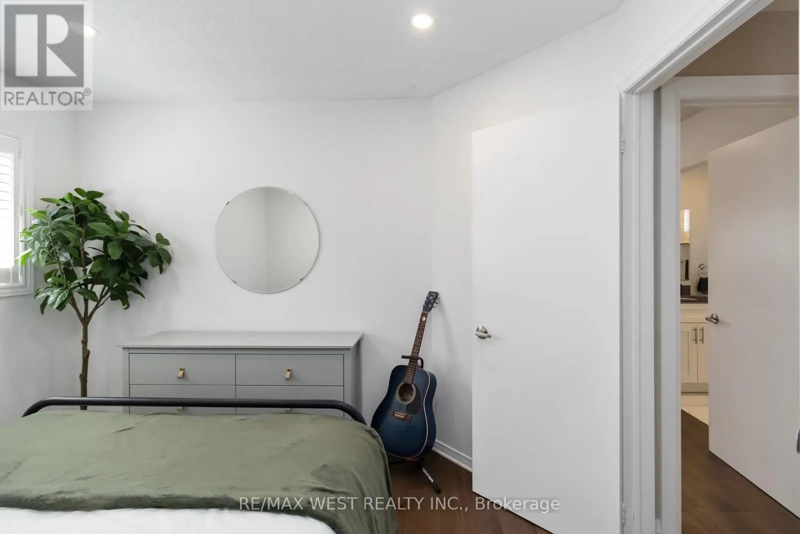 440 BLUESKY CRESCENT