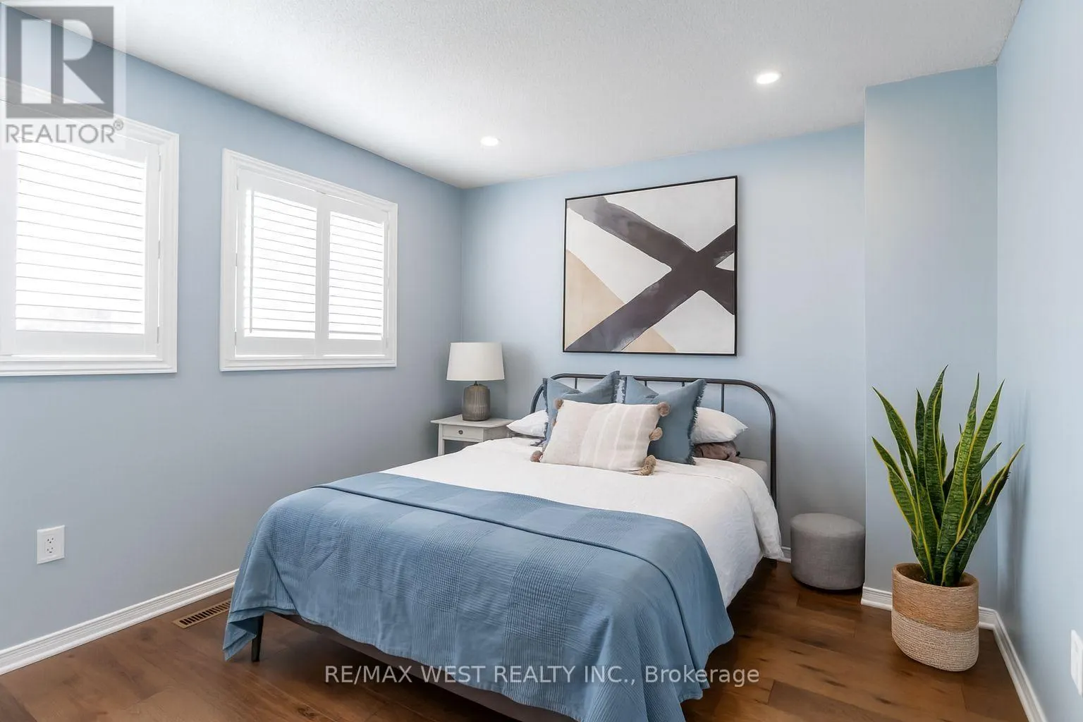 440 BLUESKY CRESCENT