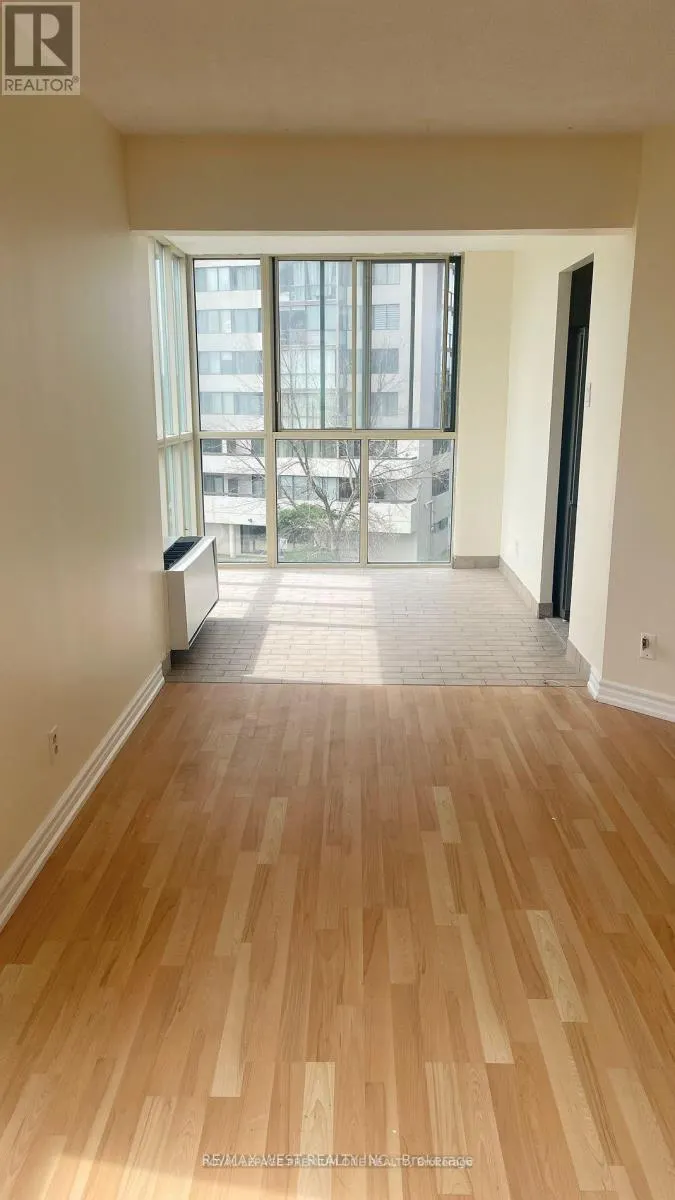 401 - 41 MARKBROOK LANE