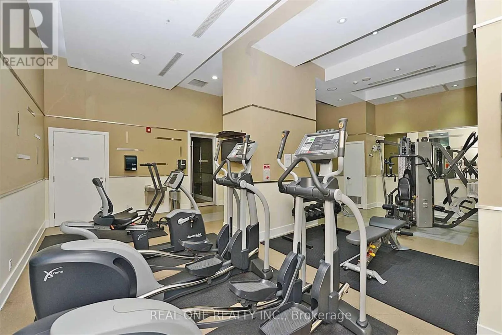 801 - 330 BURNHAMTHORPE ROAD W