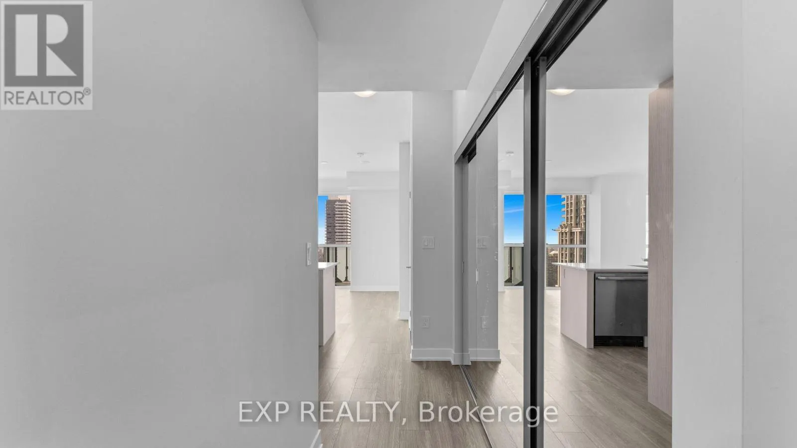 2903 - 430 SQUARE ONE DRIVE