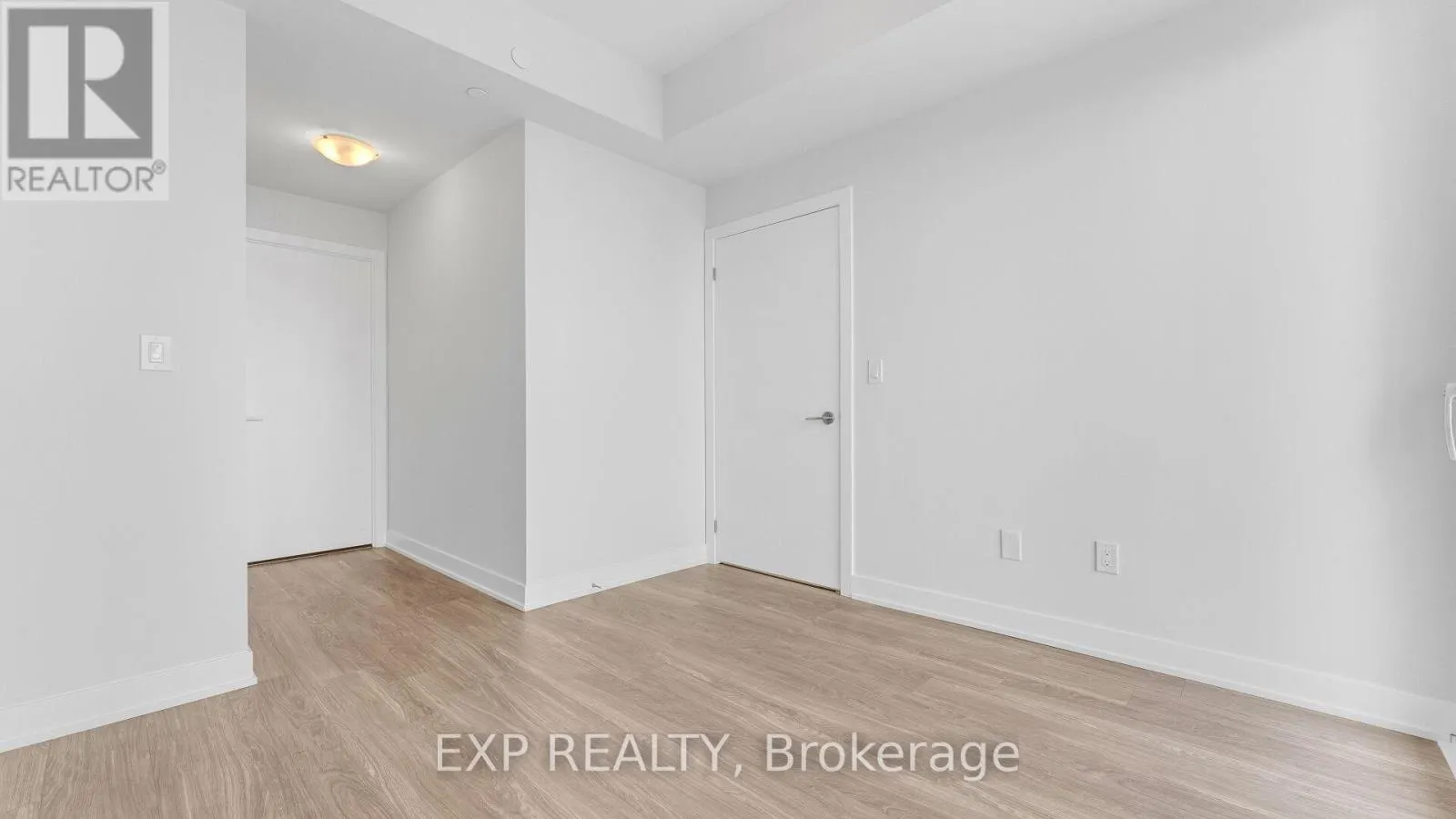 2903 - 430 SQUARE ONE DRIVE