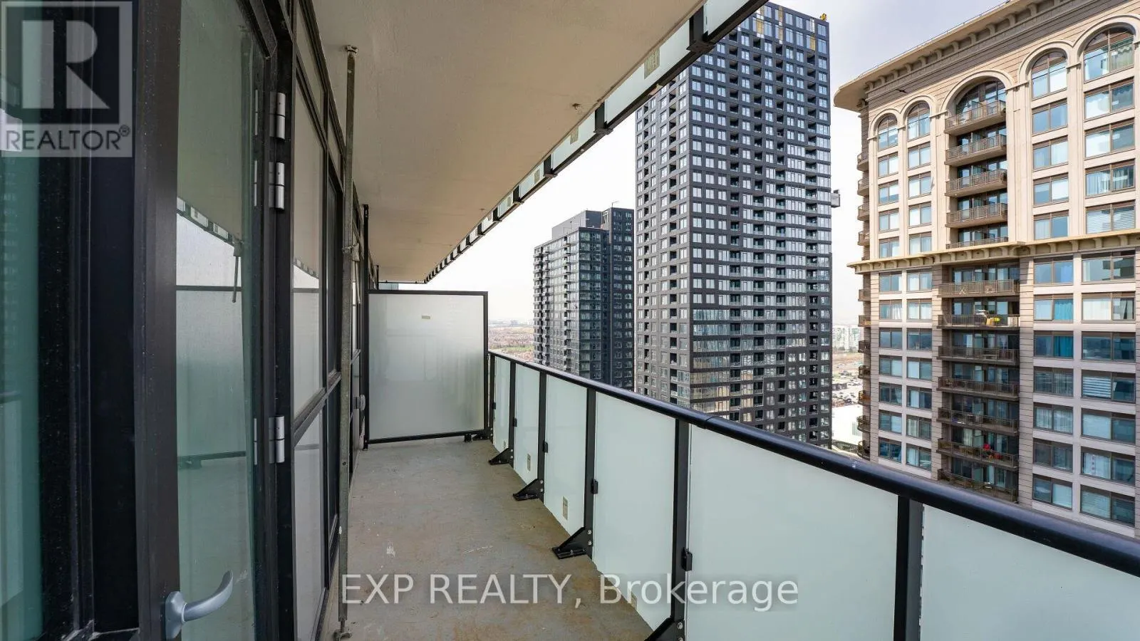 2903 - 430 SQUARE ONE DRIVE