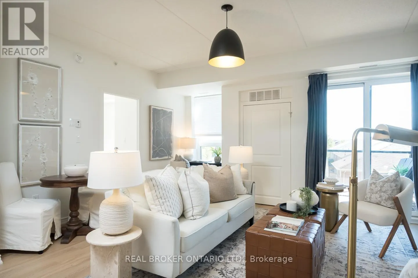 302 - 650 SAUVE STREET