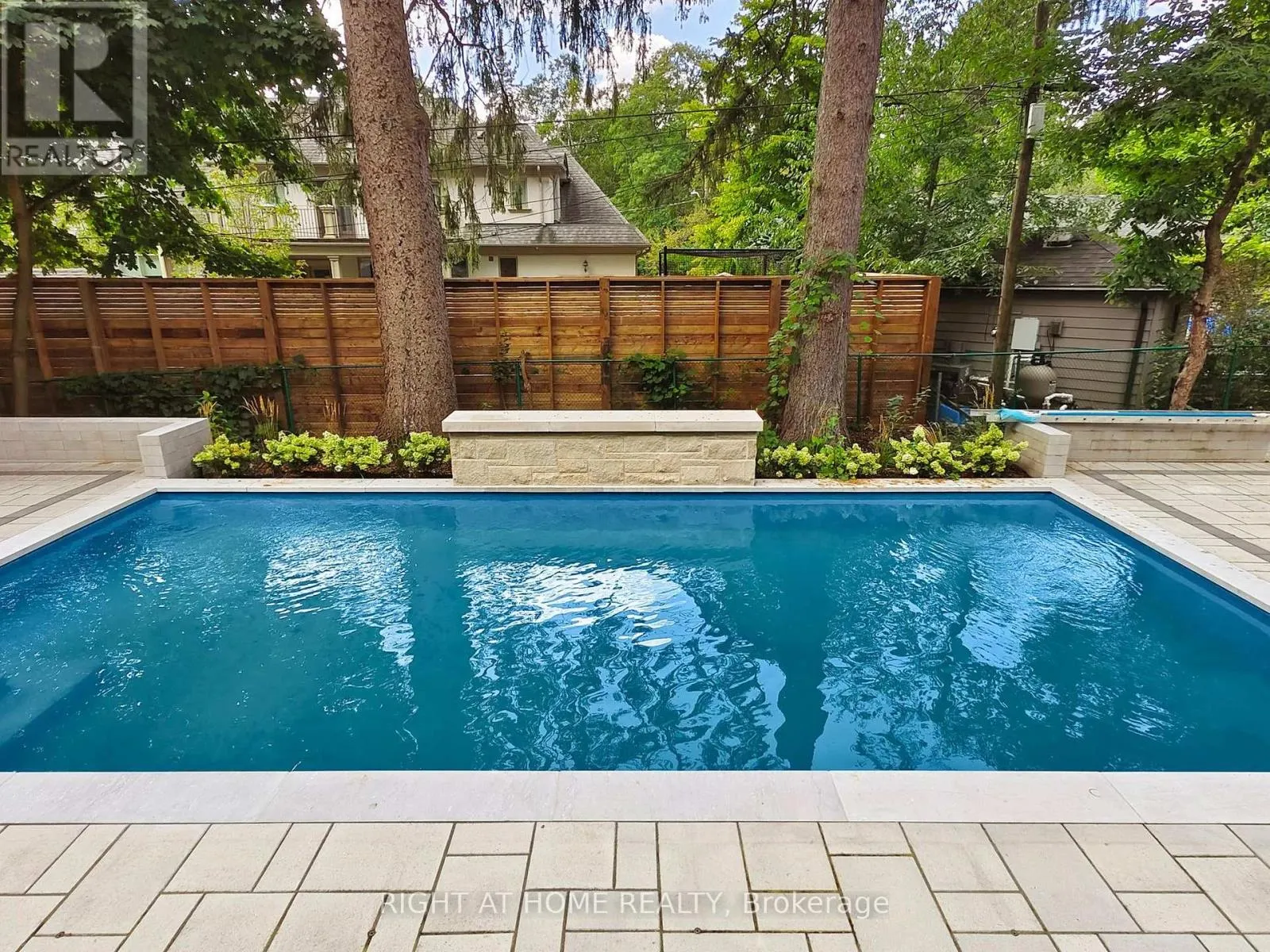 172 BURGUNDY DRIVE