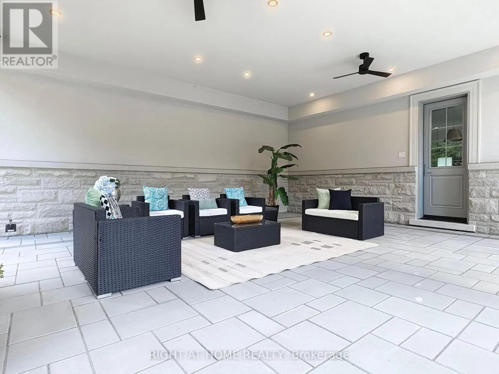 172 BURGUNDY DRIVE