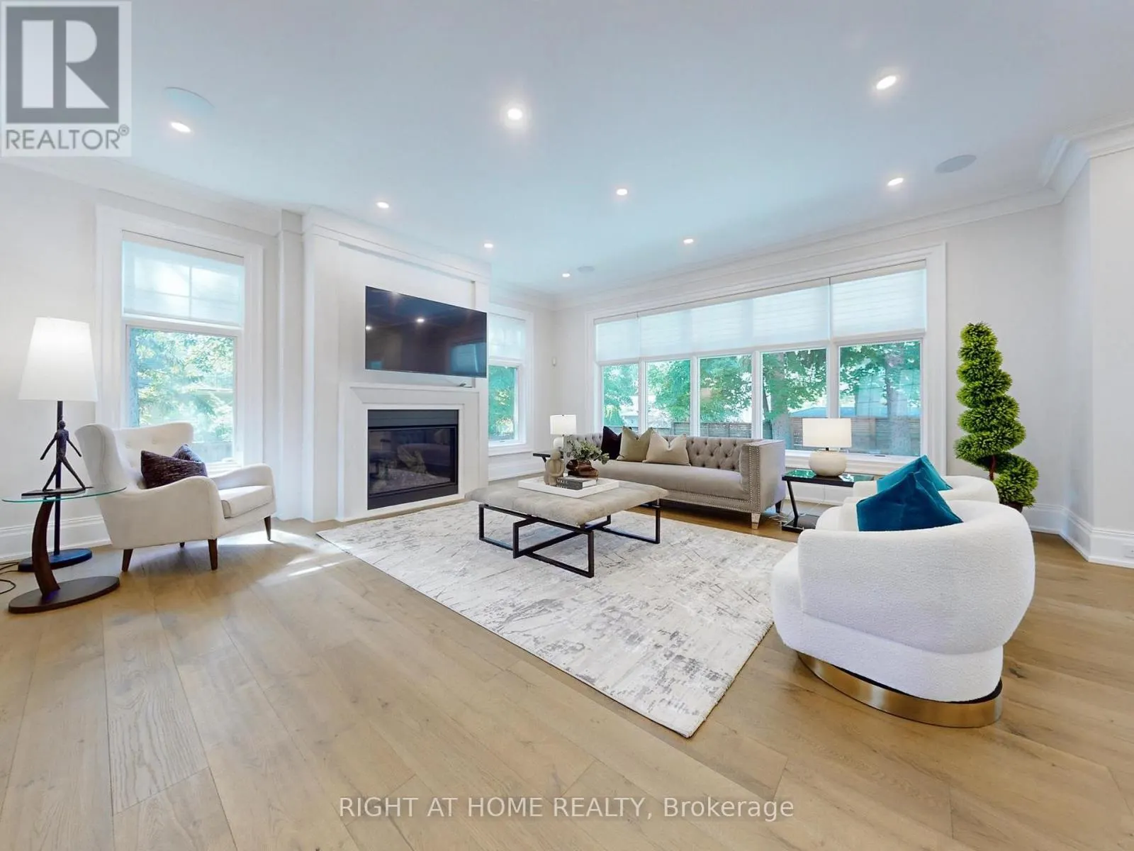 172 BURGUNDY DRIVE