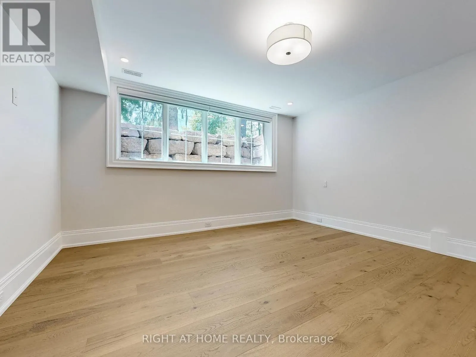 172 BURGUNDY DRIVE
