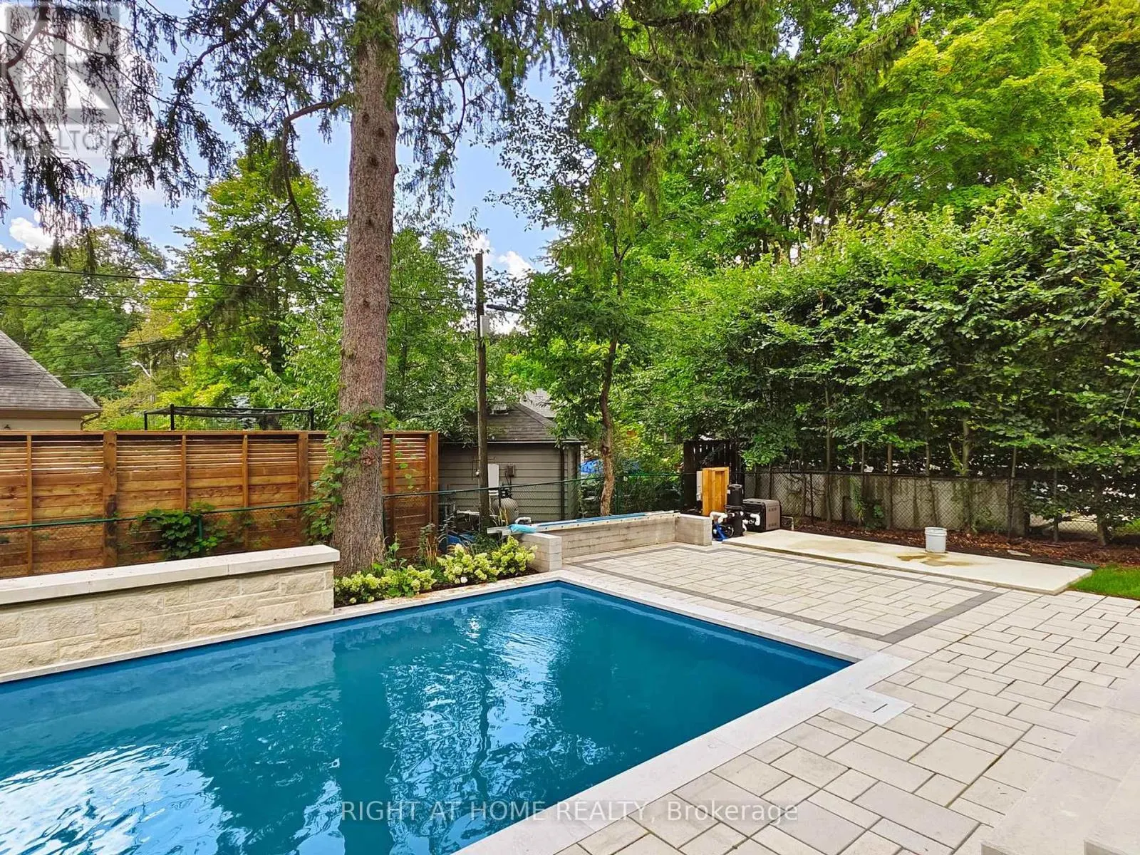 172 BURGUNDY DRIVE