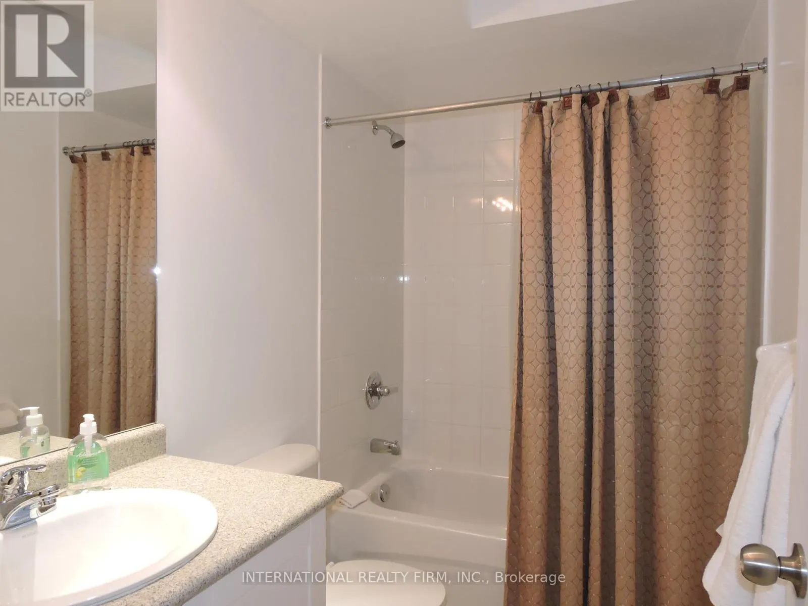 24 - 5035 OSCAR PETERSON BOULEVARD