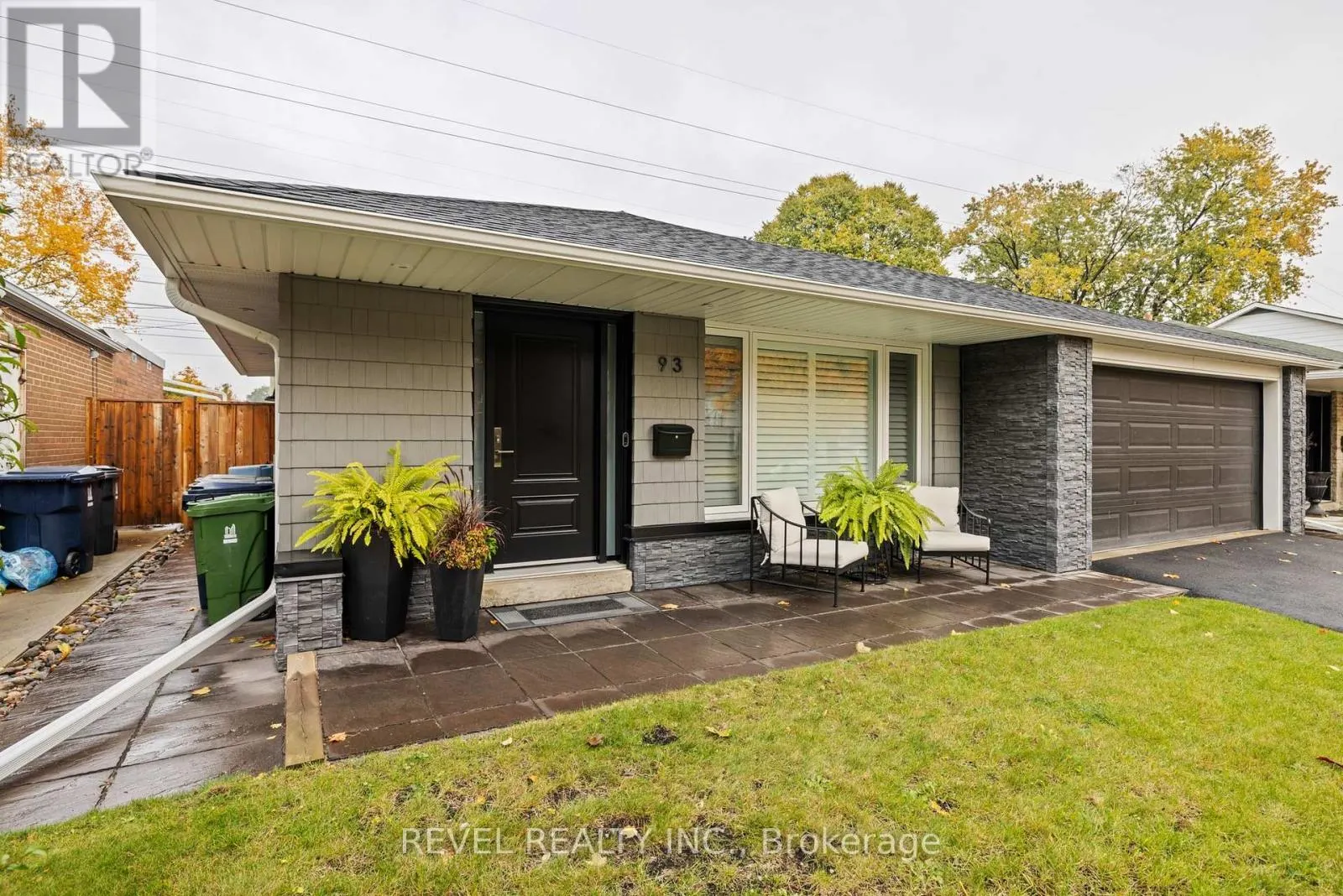 93 WILLOWRIDGE ROAD