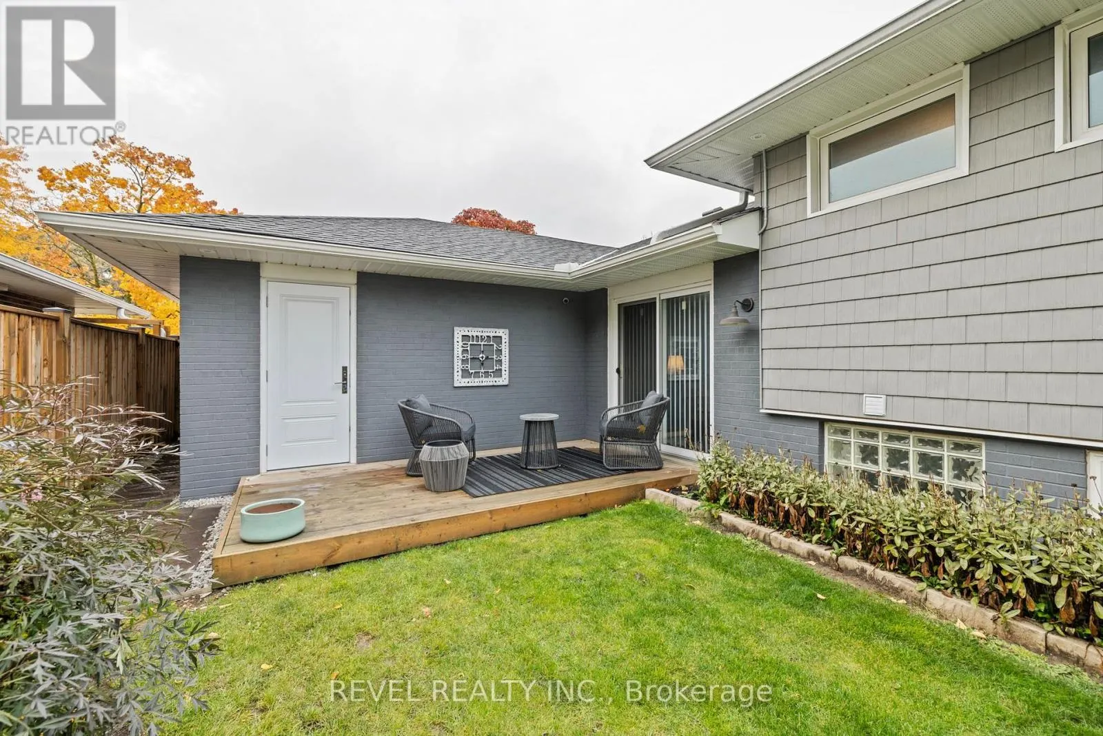 93 WILLOWRIDGE ROAD