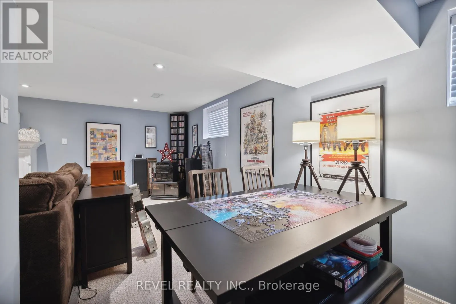 93 WILLOWRIDGE ROAD