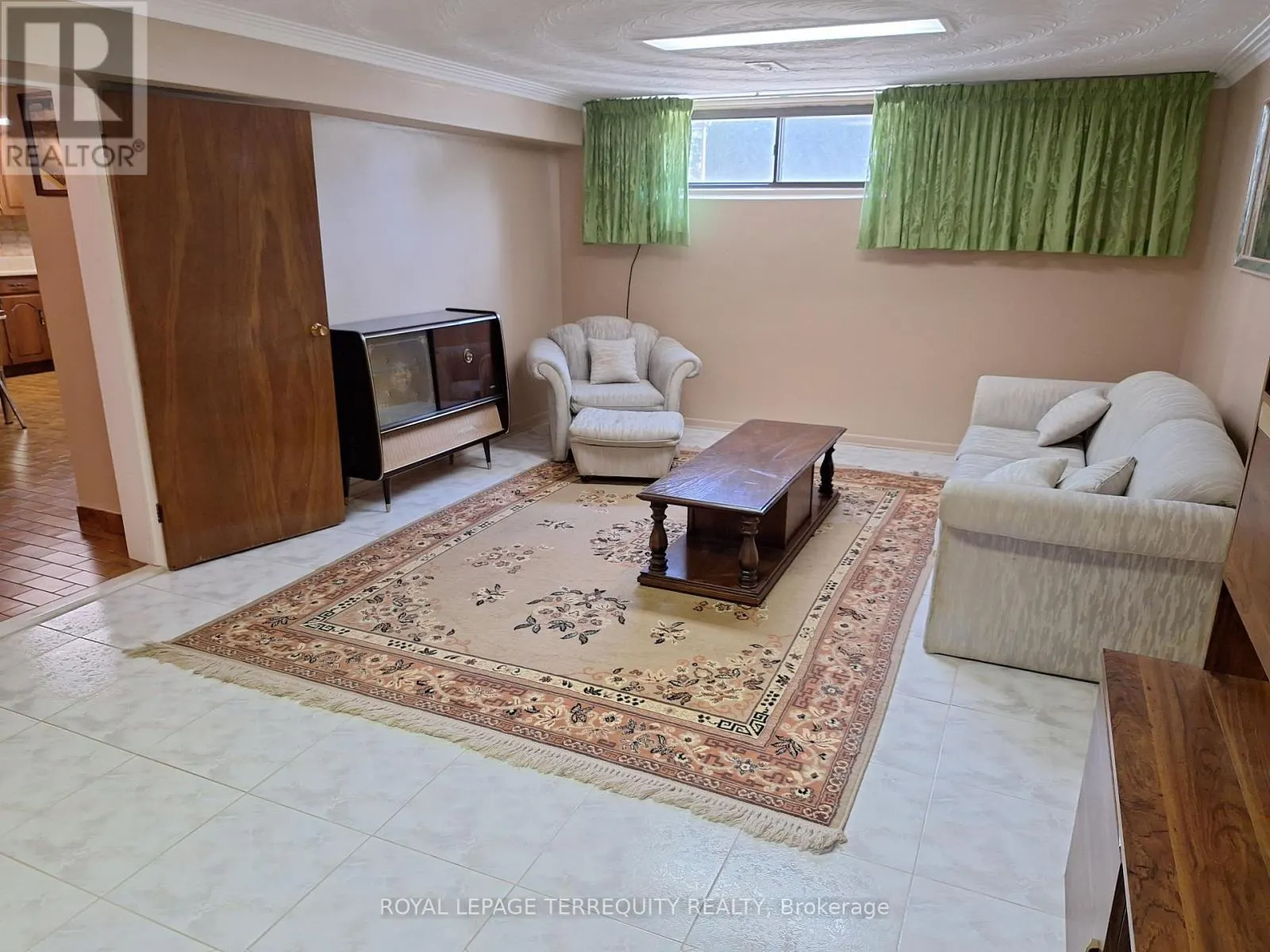 10 MANIZA ROAD