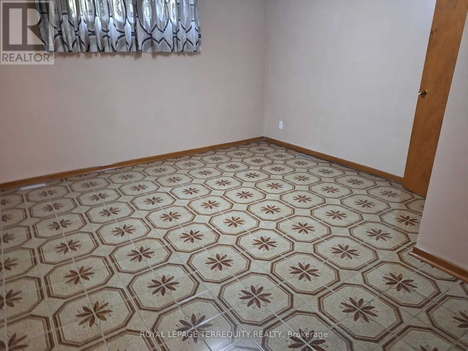 10 MANIZA ROAD