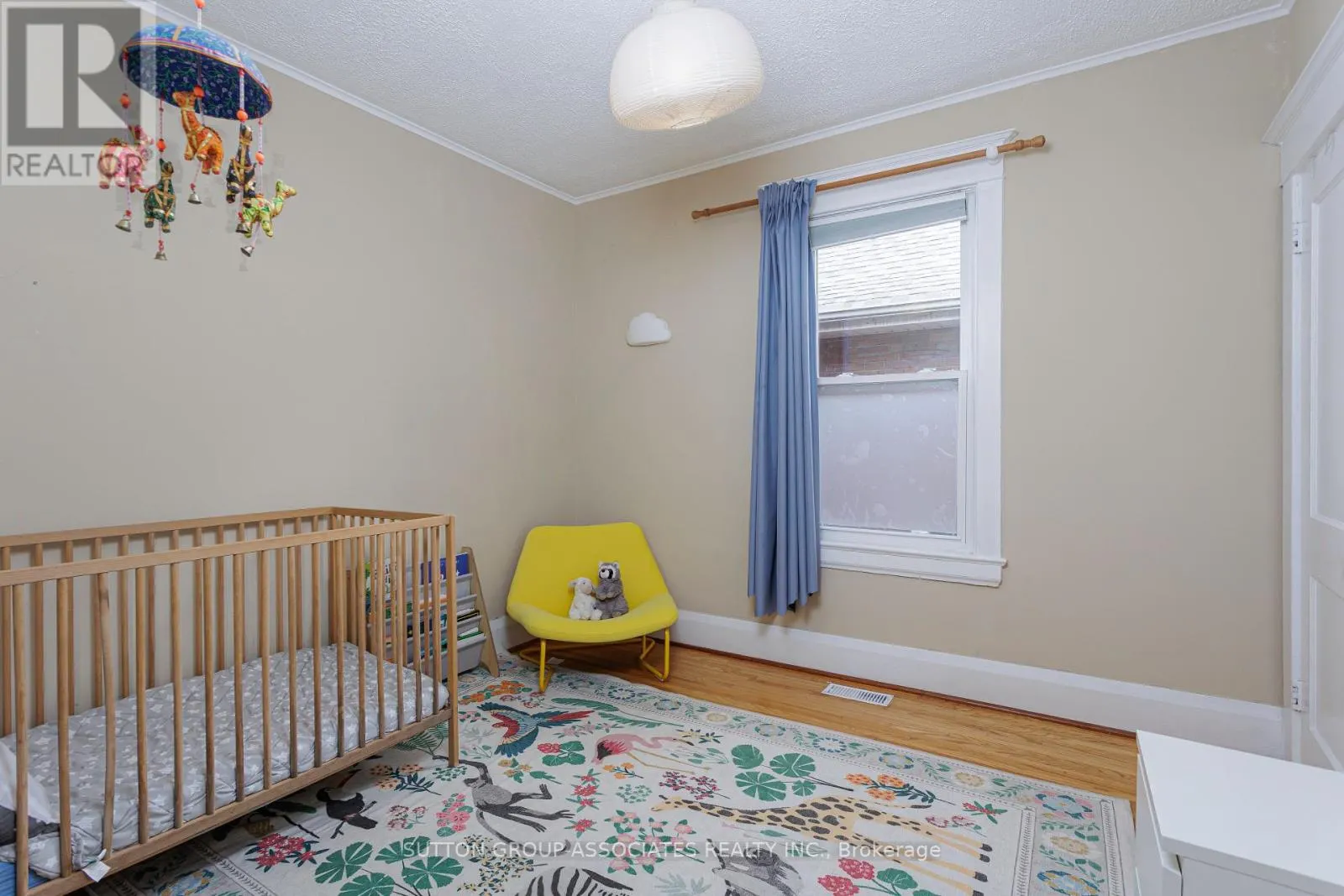 87 PETERBOROUGH AVENUE