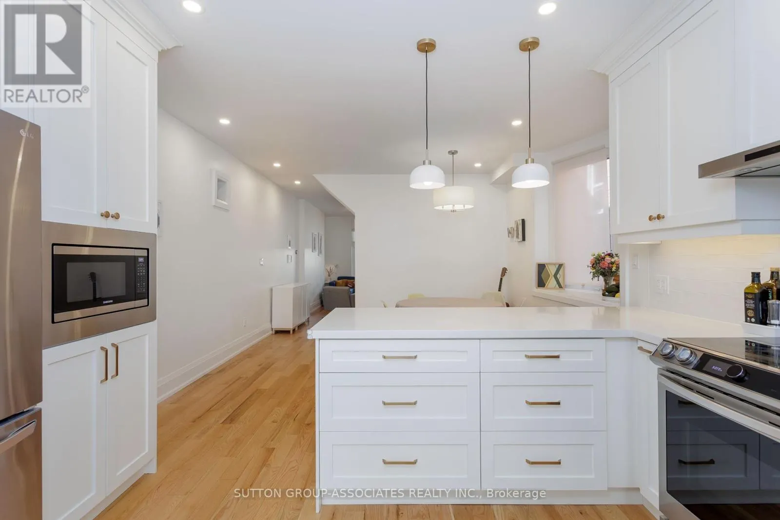 87 PETERBOROUGH AVENUE
