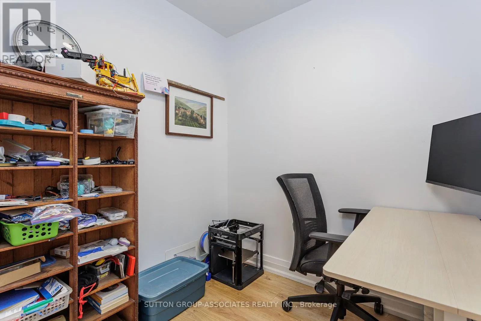 87 PETERBOROUGH AVENUE