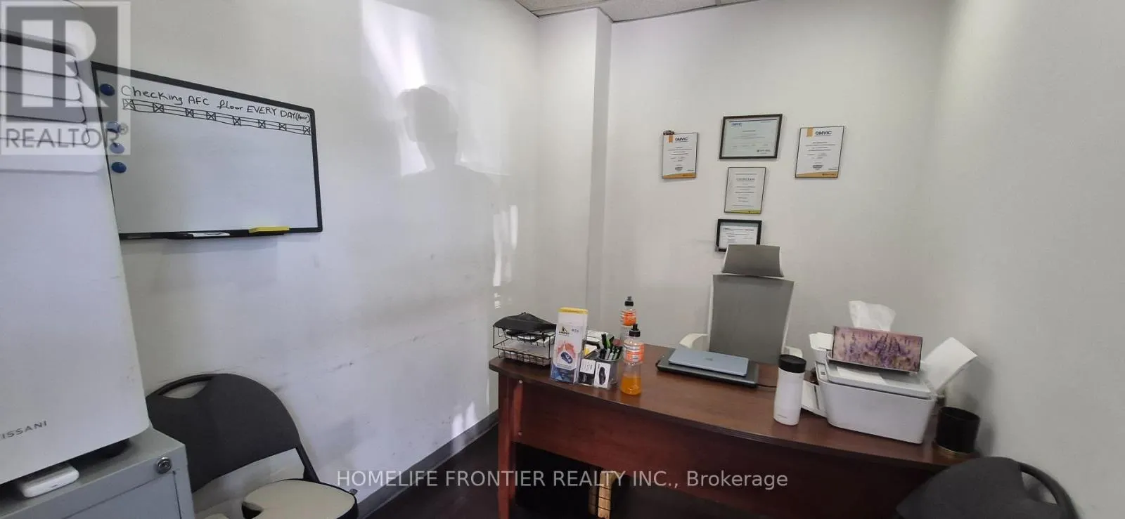 UNIT 15 - 1101 FINCH AVENUE W