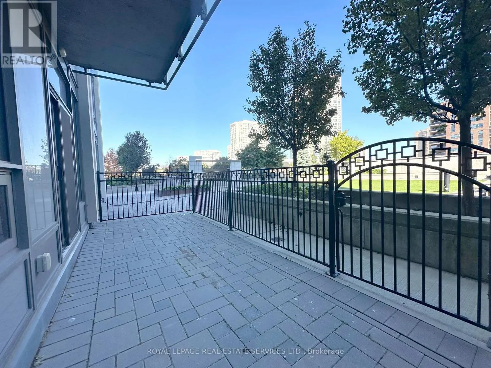 410 - 188 CLARK BOULEVARD