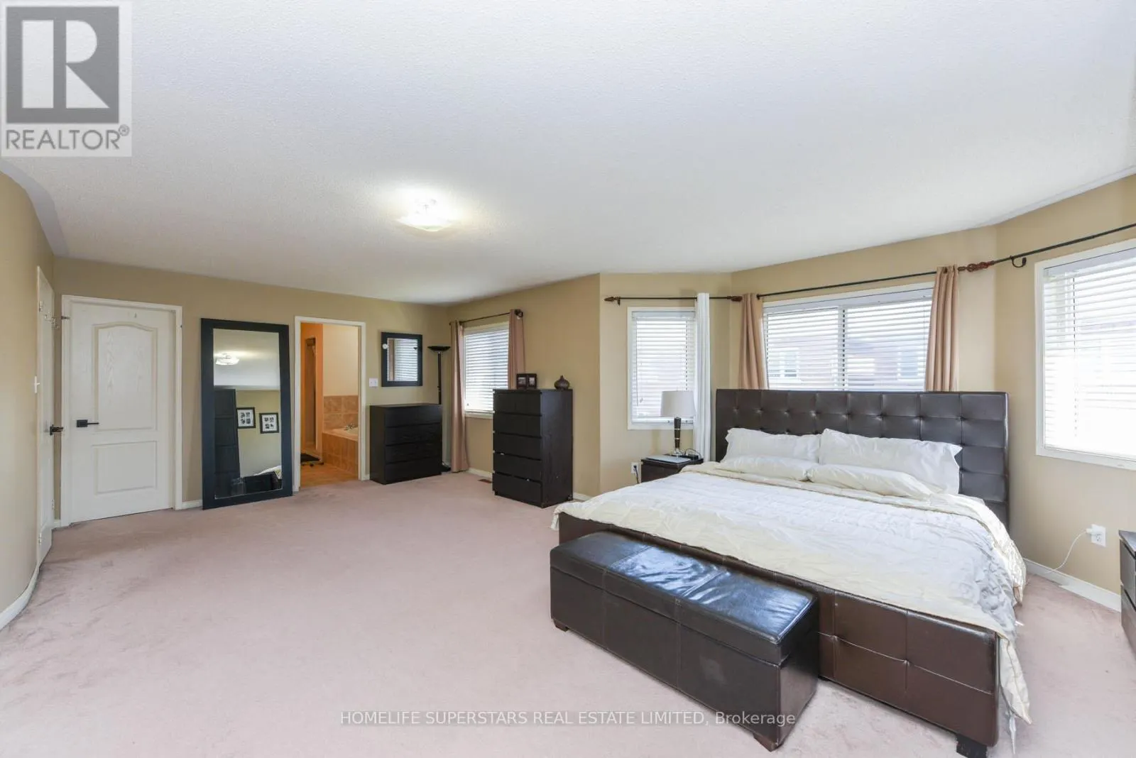 3856 BRINWOOD GATE
