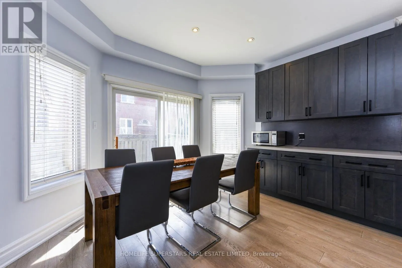 3856 BRINWOOD GATE