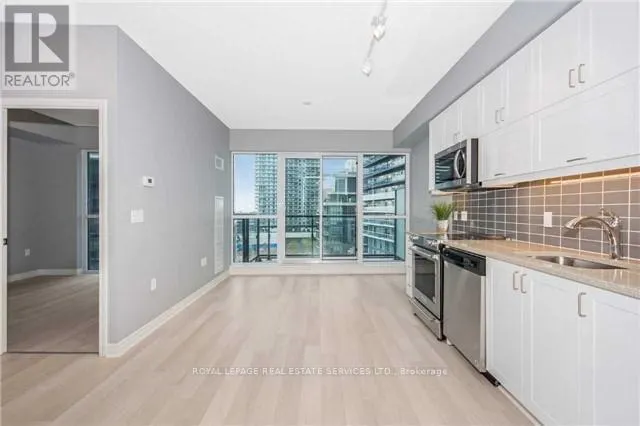 904 - 39 ANNIE CRAIG DRIVE