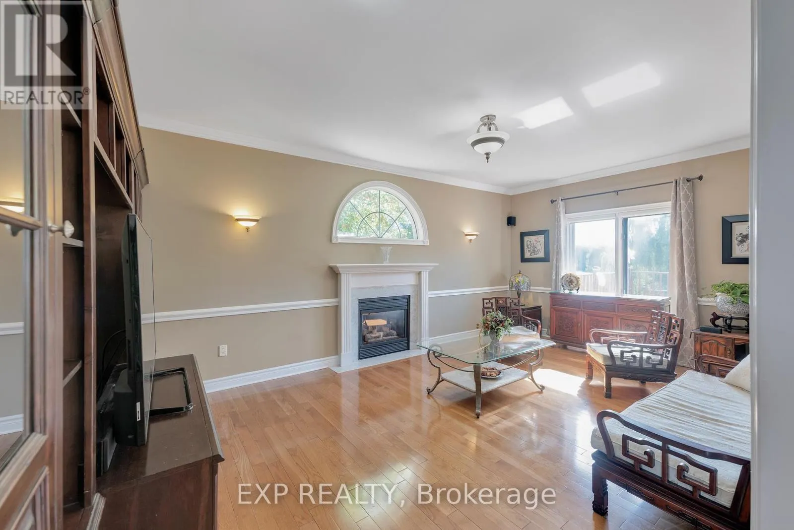 6 GOLFWAY COURT