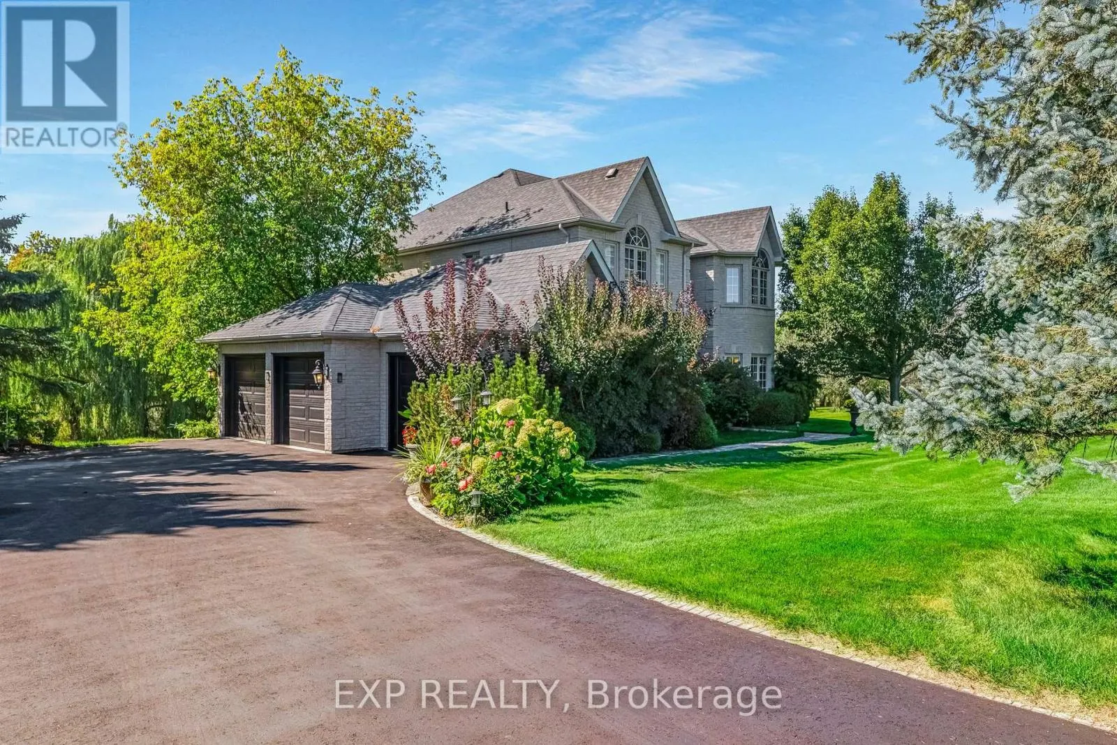 6 GOLFWAY COURT