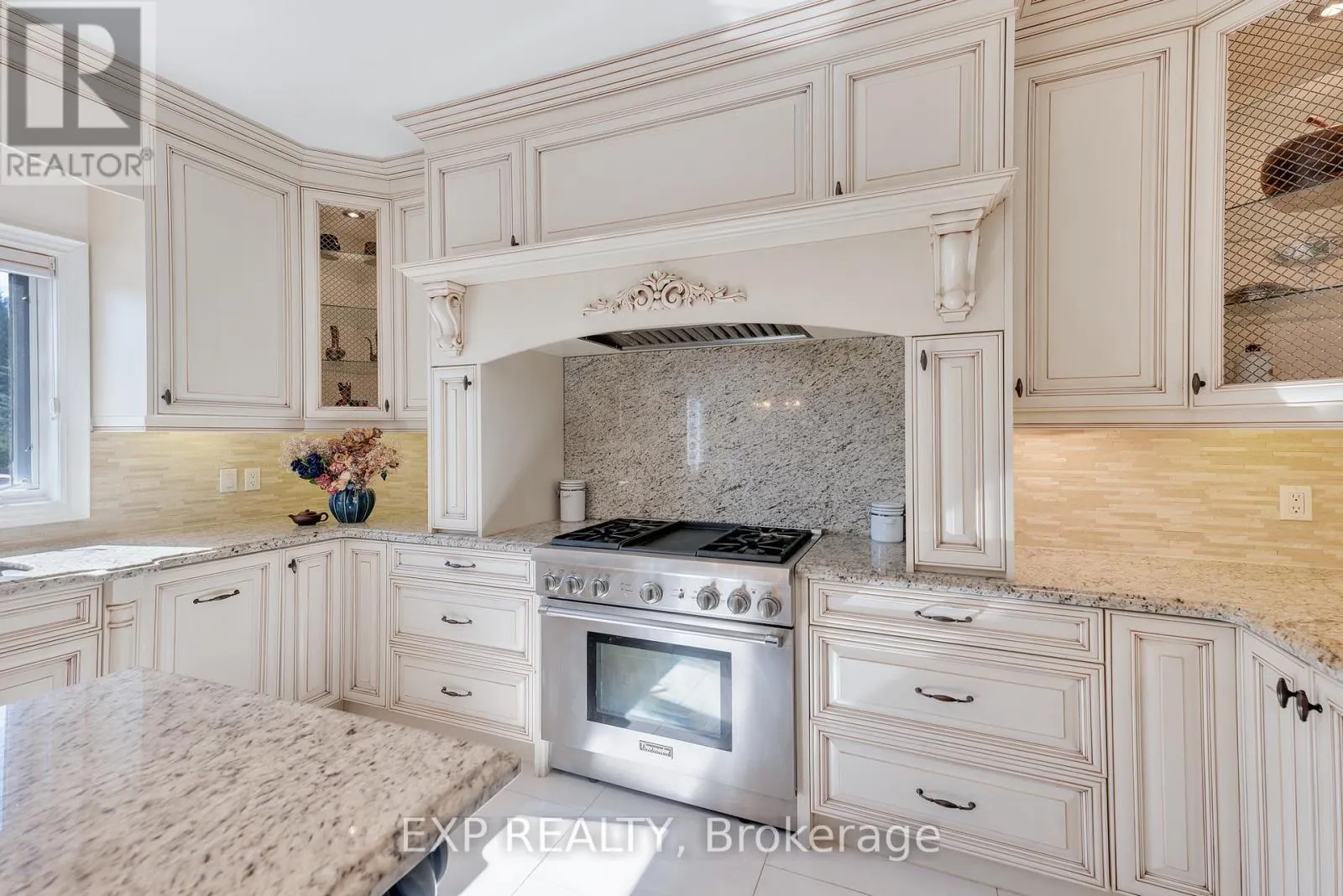 6 GOLFWAY COURT