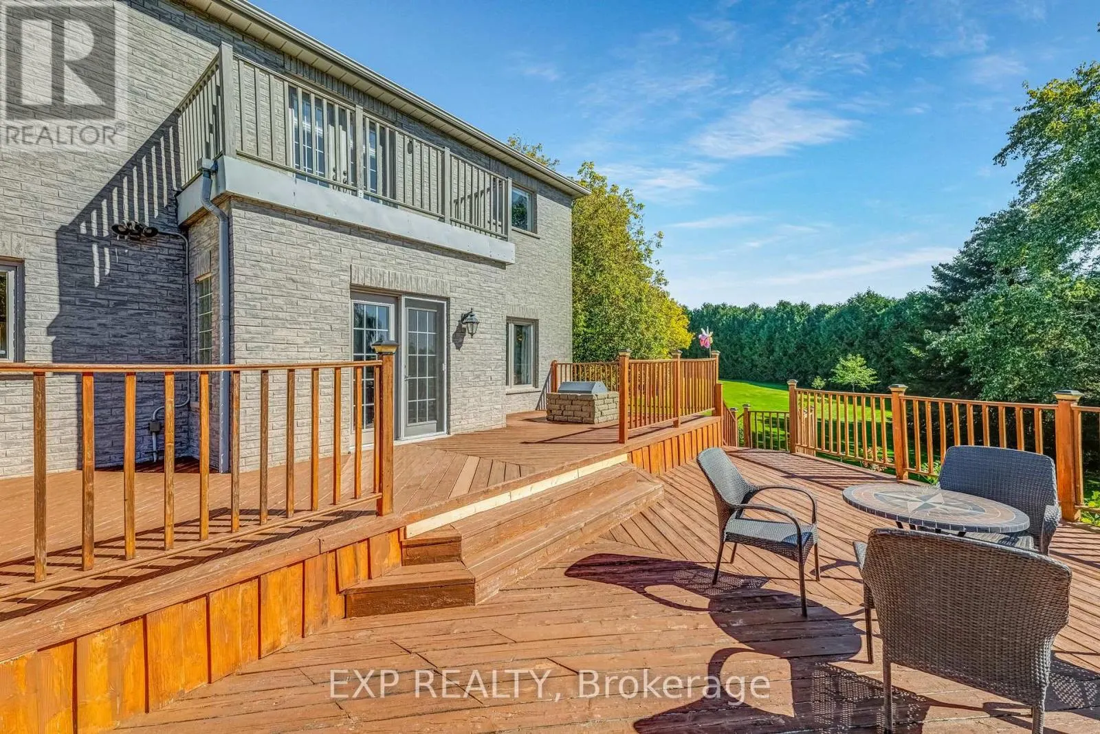 6 GOLFWAY COURT