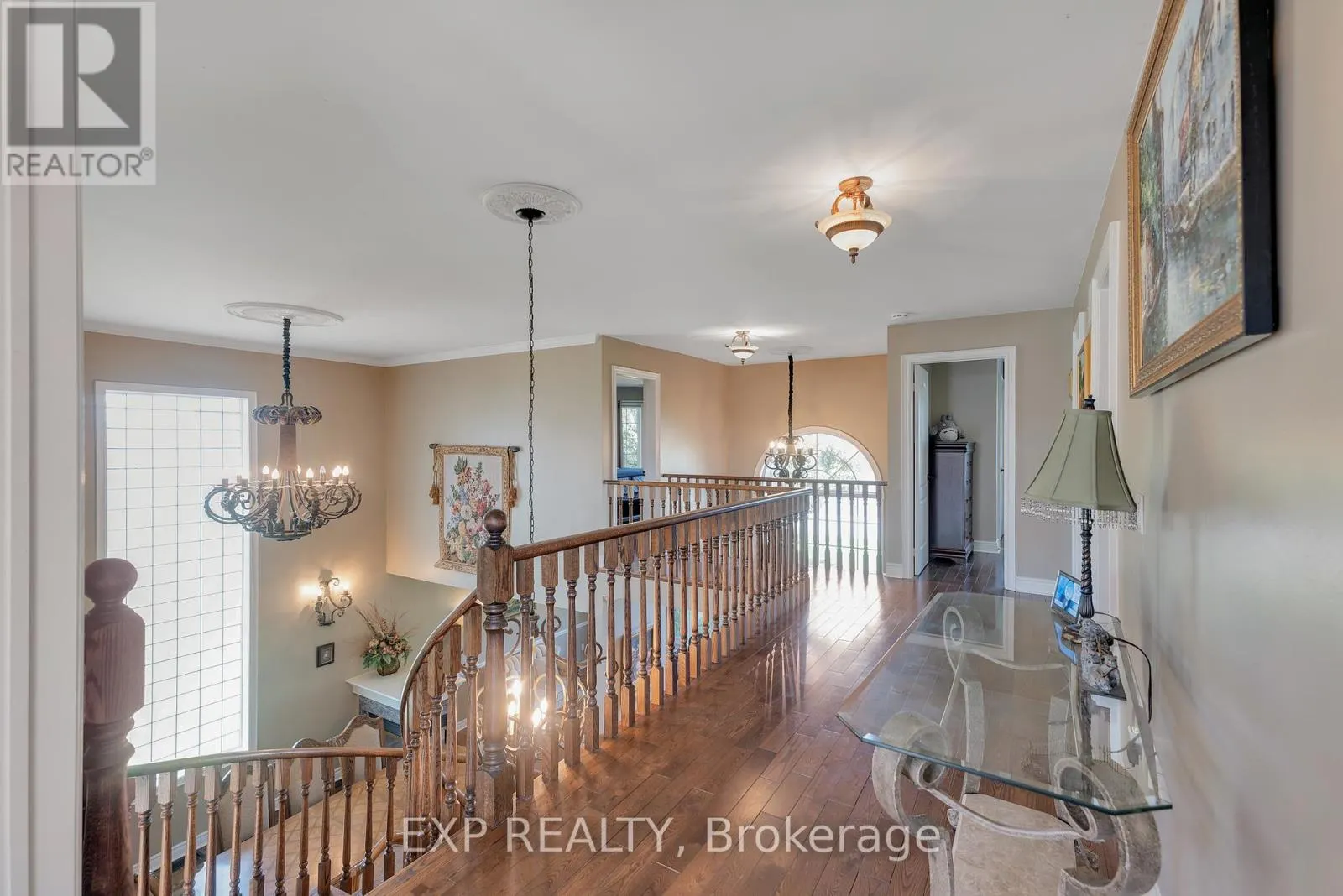 6 GOLFWAY COURT