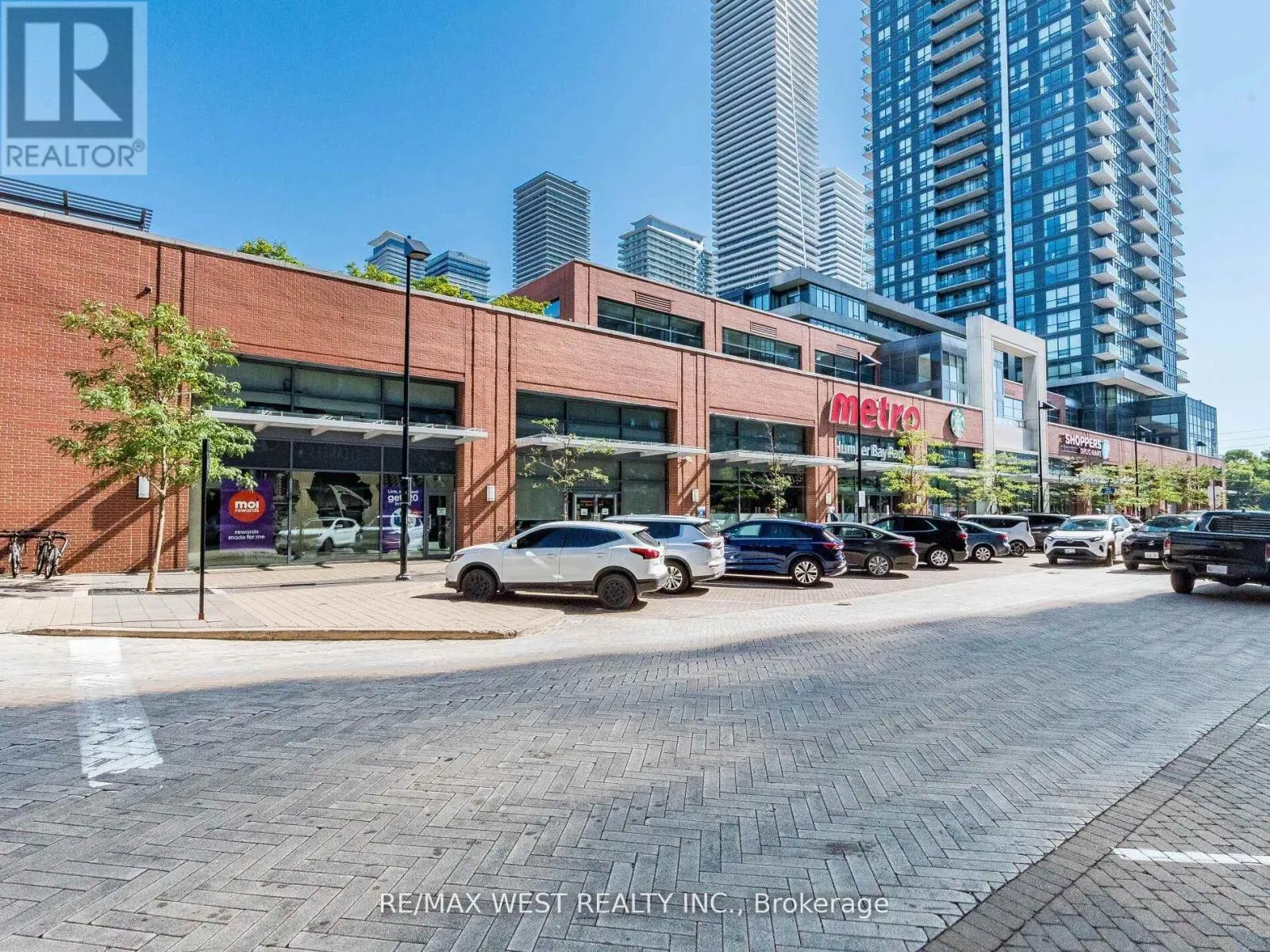 602 - 10 PARK LAWN ROAD
