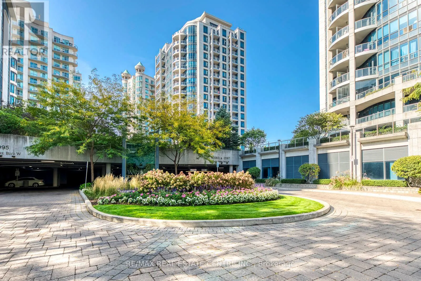 401 - 2087 LAKE SHORE BOULEVARD W