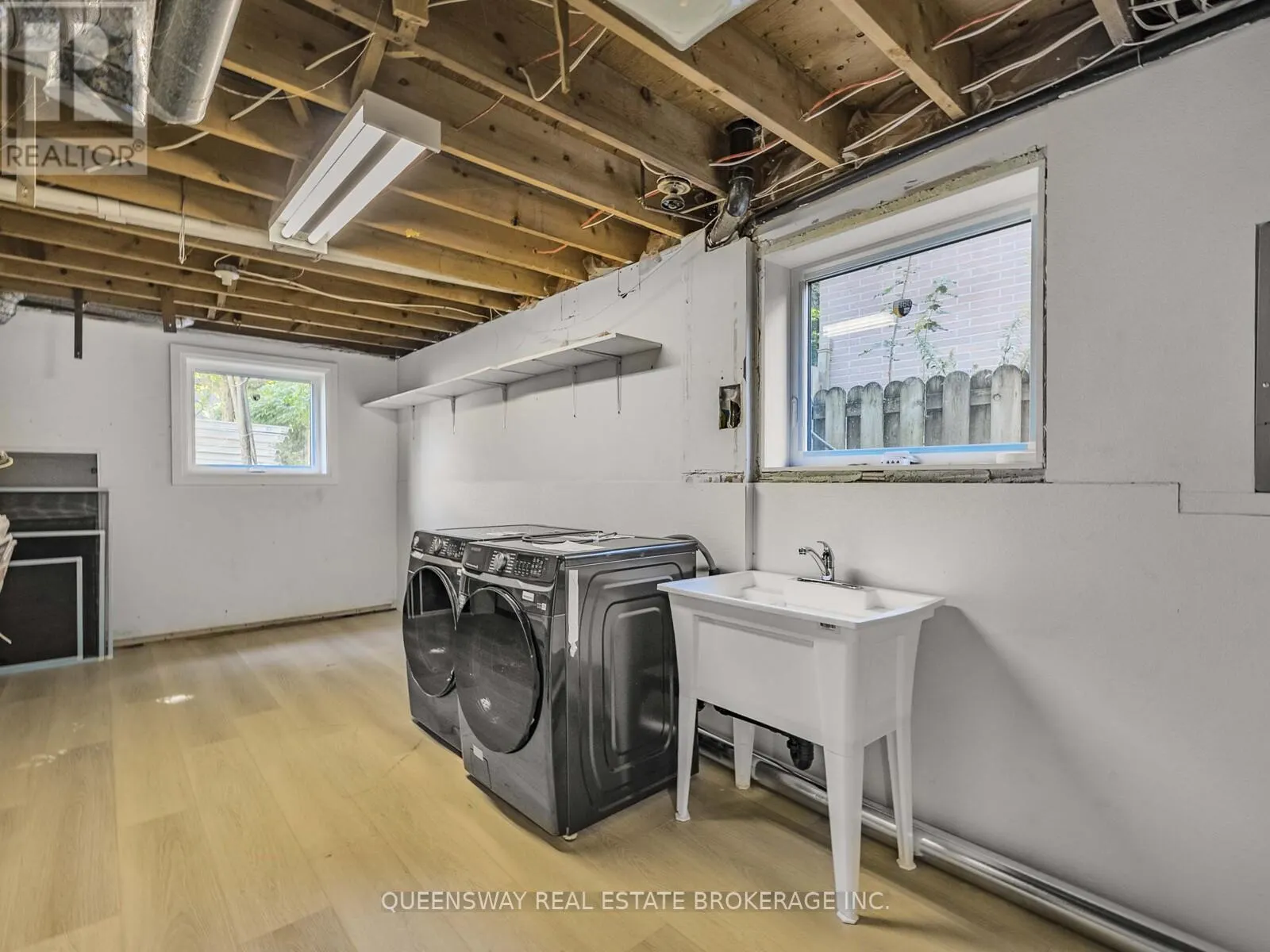 1128 PINEGROVE ROAD
