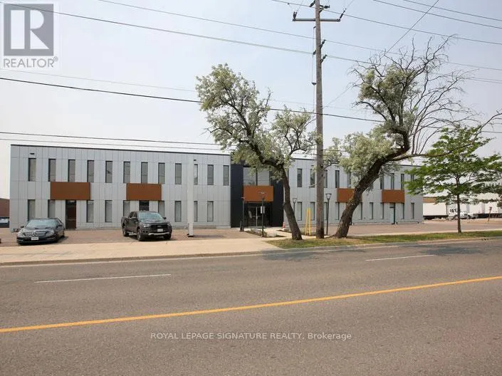 35 - 120 NORFINCH DRIVE